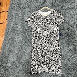 Black and white  cheetah  print T-shirt dress
